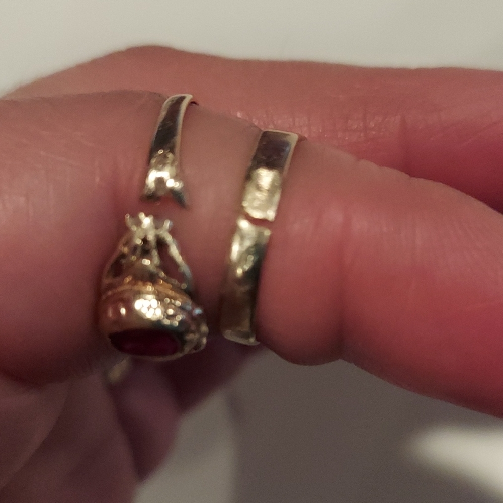 FINALPRICE🔥2ring's Yellow Gold 🤷14k yellow Gold both are BROKEN need to fixed - Picture 16 of 17